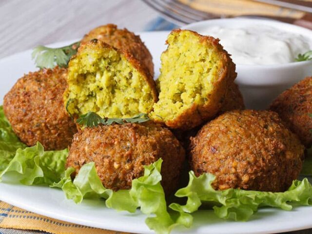 Why Millennials and Gen Z Love Middle Eastern Cuisine